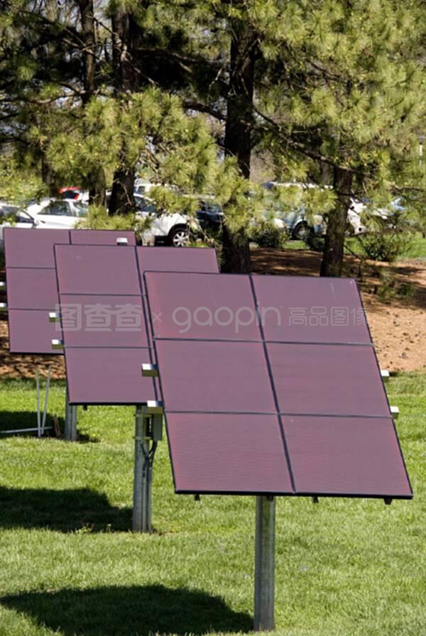 太陽能電池板與光源設(shè)備的協(xié)同發(fā)展 綠色能源照明的未來